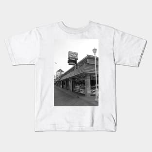 Dolles on the boardwalk Kids T-Shirt